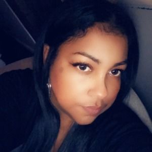 Meet your Posher, Monique